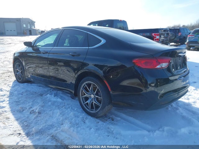 Chrysler 200 2016 1C3CCCFB7GN135279 Image 3