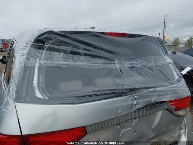 Honda j35z8 2015 5FNRL5H63FB504170 Image 16