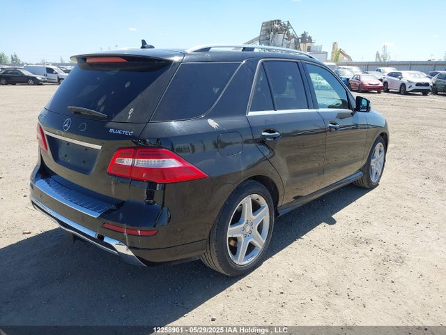 Mercedes-Benz 2015 2015 4JGDA2EBXFA575595 Image 4