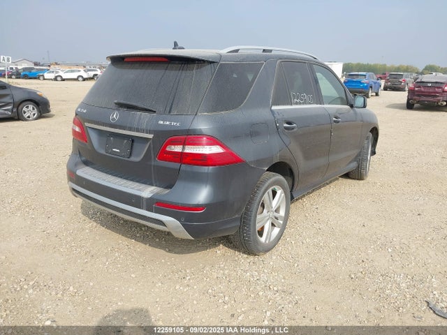 4JGDA2EB3FA599267 Mercedes-Benz Ml-Class