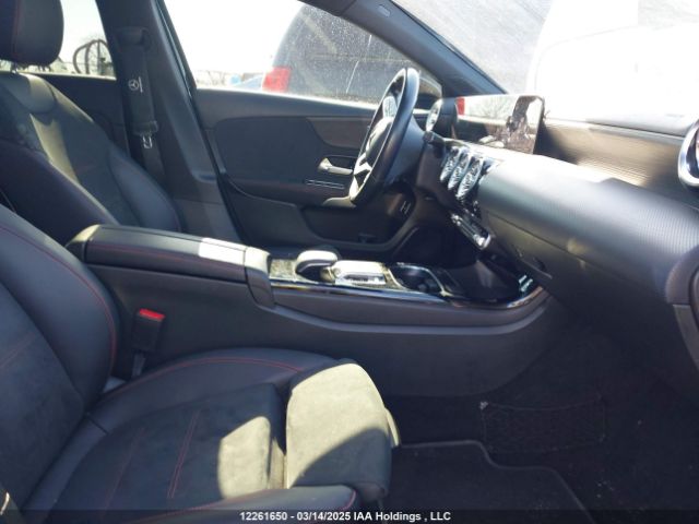 WDD3G4FB2KW033421 Mercedes-Benz A 220 4matic