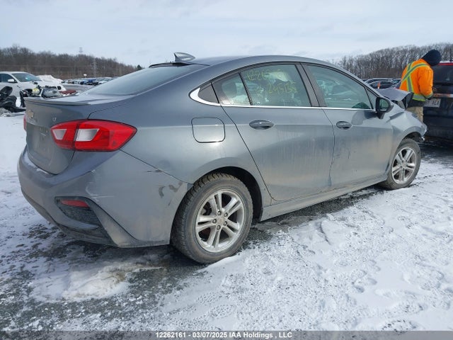 1G1BE5SM6J7245135 Chevrolet Cruze