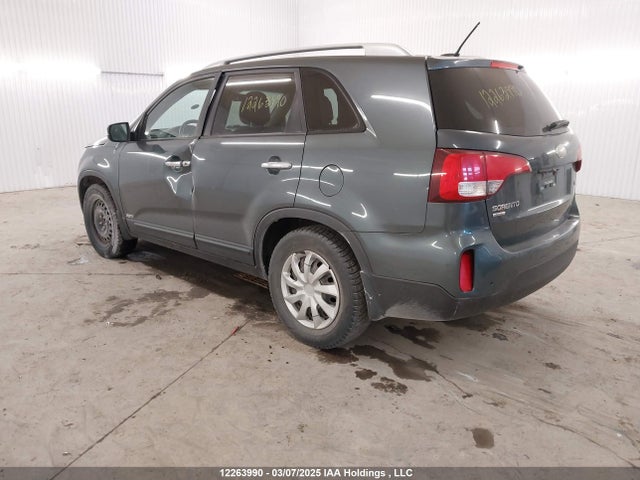 5XYKTCA69EG543885 KIA Sorento