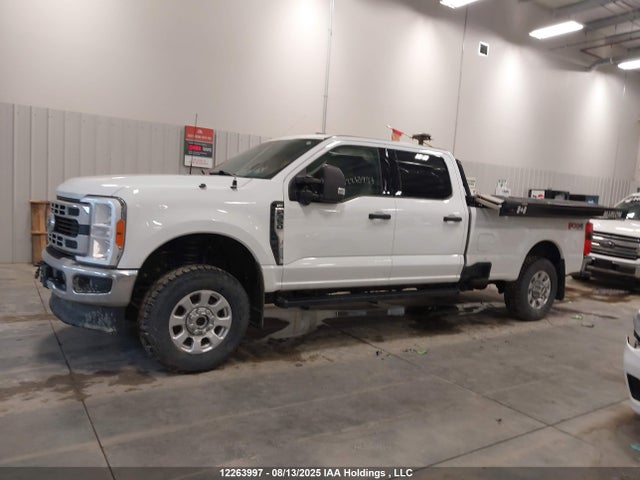 Ford F-350 2023 1FT8W3BN5PEC38581 Image 14