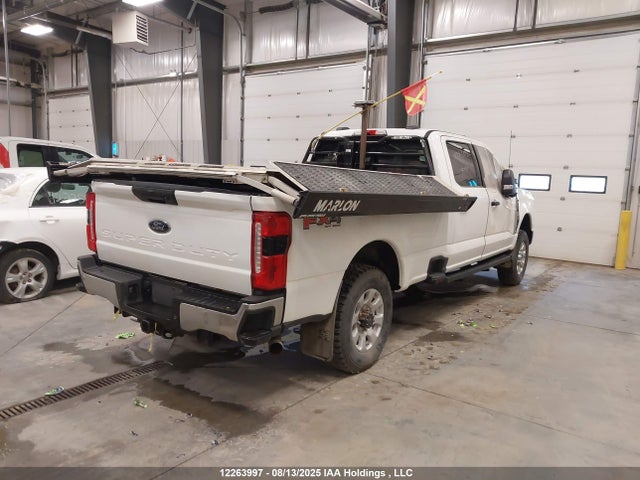Ford F-350 2023 1FT8W3BN5PEC38581 Image 4