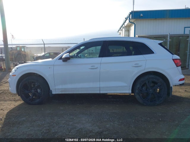 WA1FNAFY8L2060626 Audi Q5 45 Technik