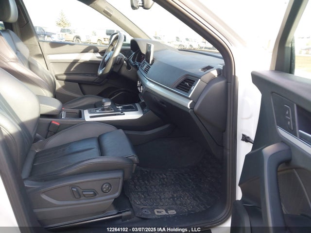 WA1FNAFY8L2060626 Audi Q5 45 Technik