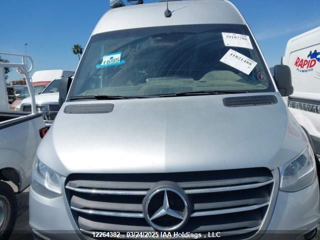 W1X4EBVY7NP467170 Mercedes-Benz om642