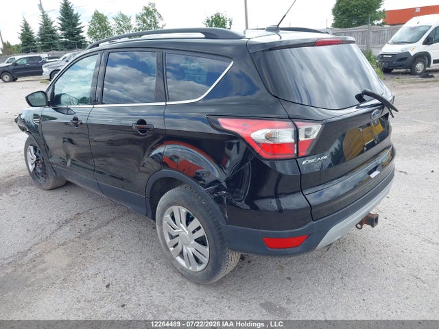 12264489 :رقم المزاد ، 1FMCU0G90HUE79526 vin ، 2017 Ford Escape Se مزاد بيع