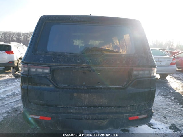 1C4SJVFJ5NS118964 Jeep Grand Wagoneer