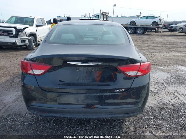 12265943 :رقم المزاد ، 1C3CCCFB9FN645454 vin ، 2015 Chrysler 200 مزاد بيع