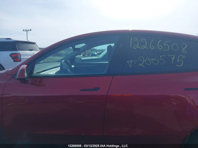 7SAYGDEE3RF200575 Tesla Model Y
