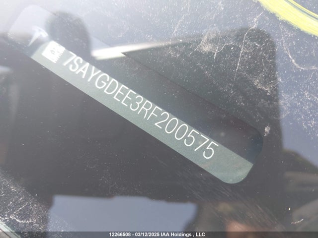 7SAYGDEE3RF200575 Tesla Model Y