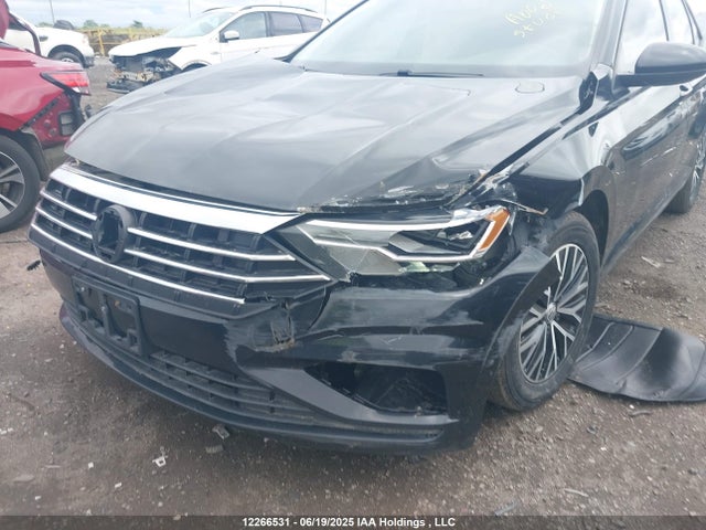 3VWC57BU9MM026250 Volkswagen tsi