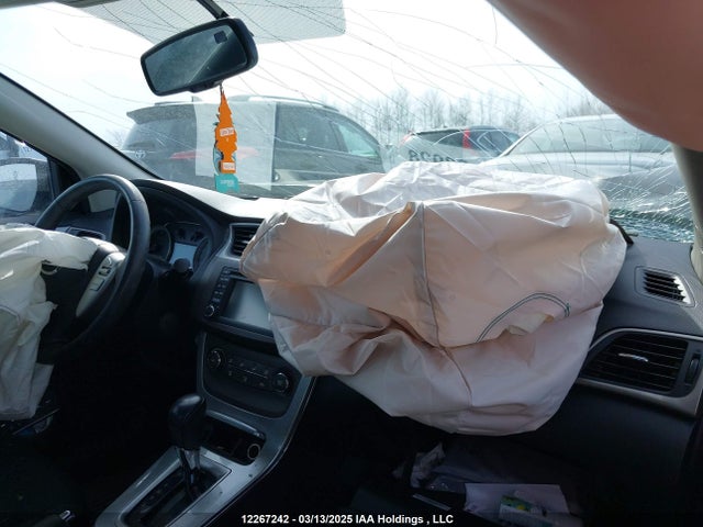 3N1AB7AP8EL689642 Nissan 2014