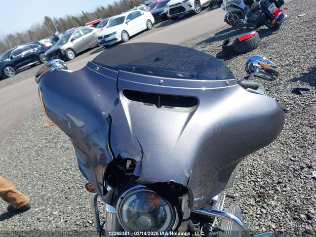 Harley-Davidson Flhx Street Glide 2014 5HD1KBMA8EB667673 Image 12