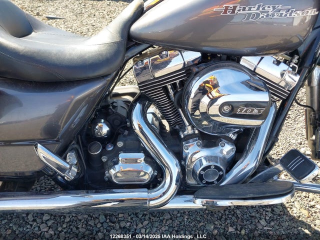 Harley-Davidson Flhx Street Glide 2014 5HD1KBMA8EB667673 Image 9
