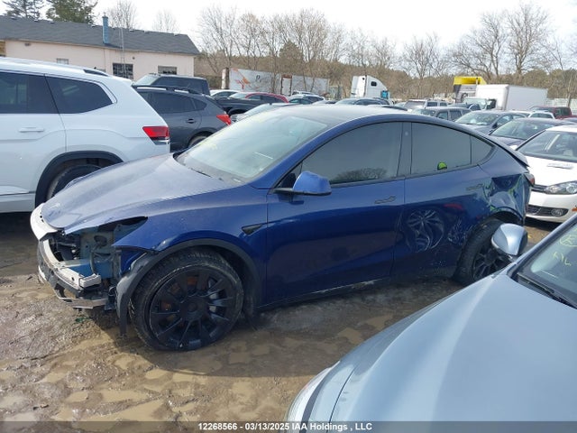 7SAYGDEE0NF412506 Tesla Model Y
