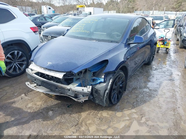 7SAYGDEE0NF412506 Tesla Model Y