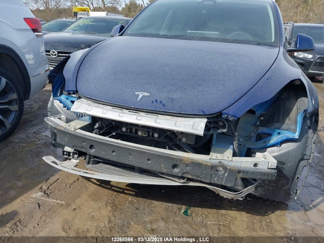 7SAYGDEE0NF412506 Tesla Model Y