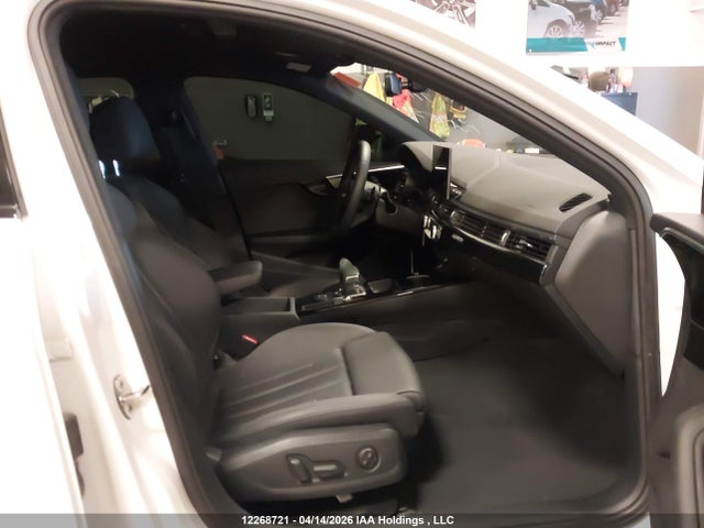 WAUEAAF44NN013960 Audi A4 Premium Plus 45
