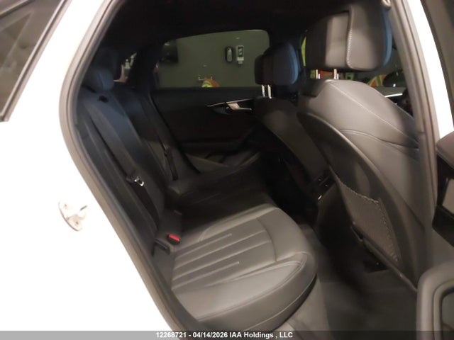 WAUEAAF44NN013960 Audi A4 Premium Plus 45