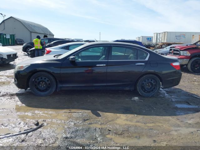 1HGCR2F94FA802446 Honda 2015