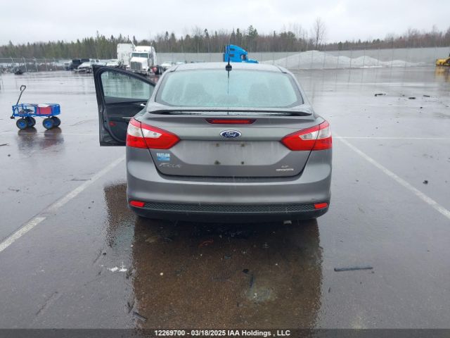 1FADP3F25EL394632 Ford FOCUS SE