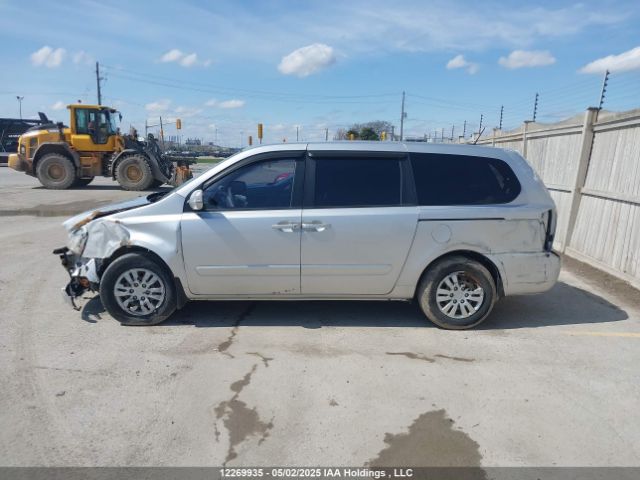 KNDMG4C77E6545730 KIA SEDONA LX