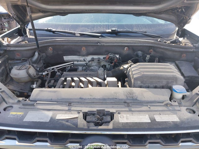 Volkswagen fsi 2018 1V2HR2CAXJC514252 Image 10