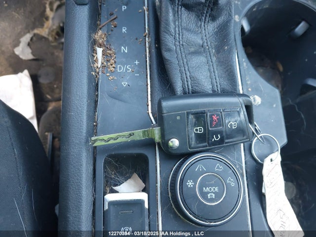 Volkswagen fsi 2018 1V2HR2CAXJC514252 Image 11