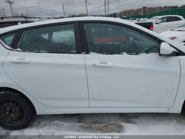 KMHCT5AE4HU339226 Hyundai ACCENT SE