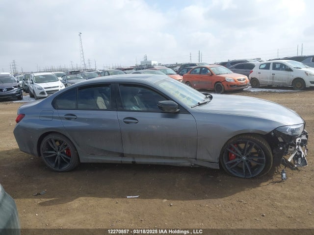 3MW89FF05R8E03121 BMW 330I