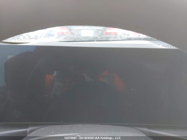 3MW89FF05R8E03121 BMW 330I