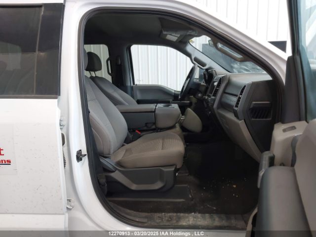 1FT8W3BT5NEE46584 Ford F-350