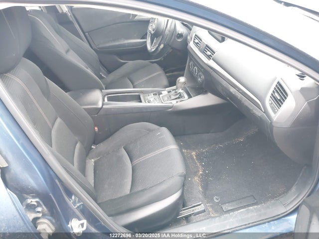 JM1BN1V76J1168176 Mazda Mazda3 50th Anniversary Edition/gs/se