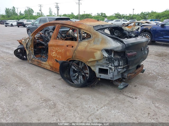 5UX43DT09R9V58464 BMW X4 M40i