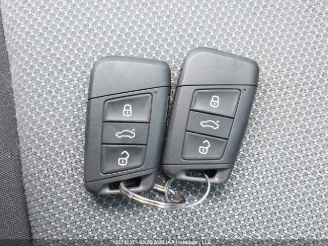 3VVGX7B20RM081417 Volkswagen Taos