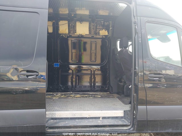 W1Y4ECVY6NP486715 Mercedes-Benz om642