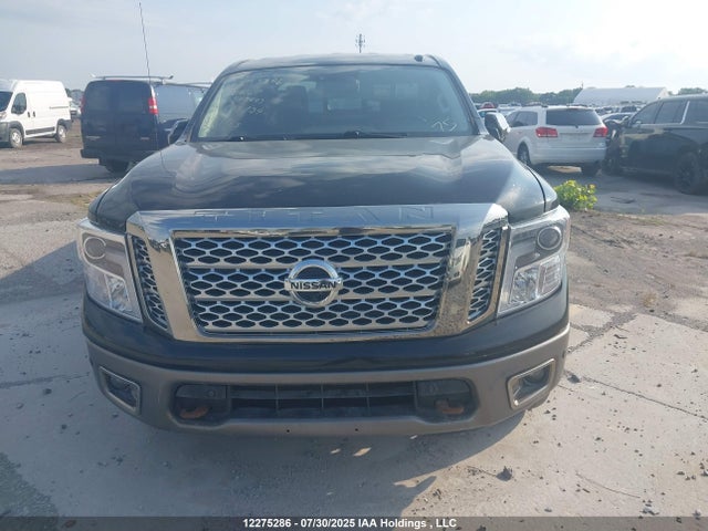 1N6AA1E50JN524603 Nissan 2018