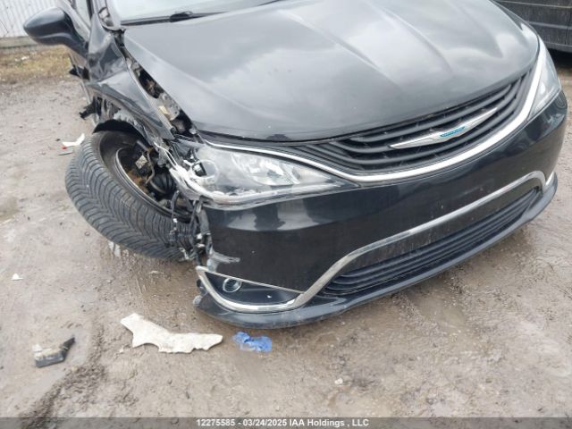 2C4RC1L74JR365608 Chrysler Pacifica