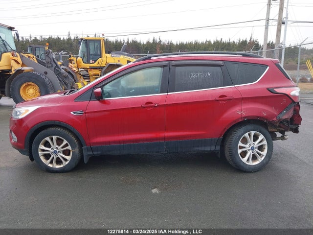 1FMCU9GD2HUE59822 Ford ESCAPE SE