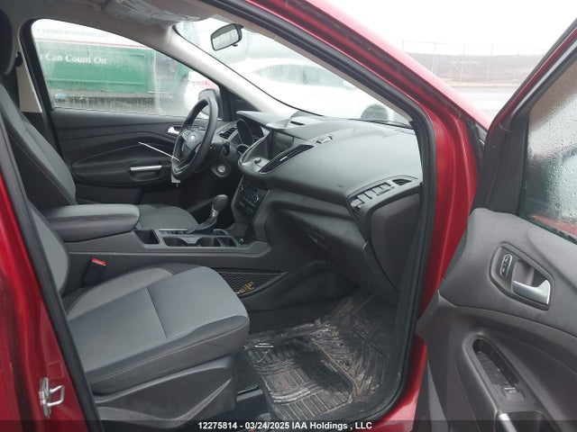 1FMCU9GD2HUE59822 Ford ESCAPE SE