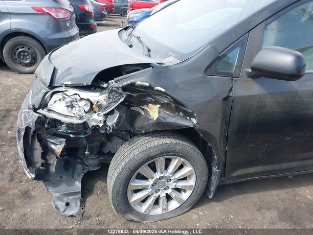 Продажа на аукционе авто 2014 Toyota Sienna, vin: 5TDJK3DC7ES072578, номер лота: 12276633