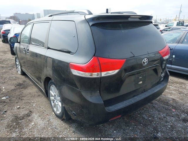 Продажа на аукционе авто 2014 Toyota Sienna, vin: 5TDJK3DC7ES072578, номер лота: 12276633