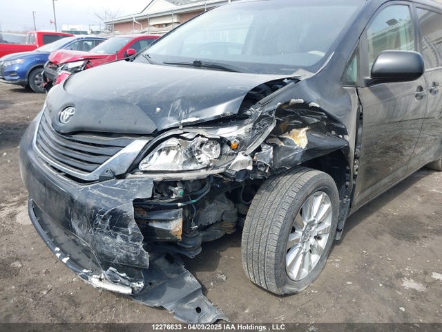 Продажа на аукционе авто 2014 Toyota Sienna, vin: 5TDJK3DC7ES072578, номер лота: 12276633