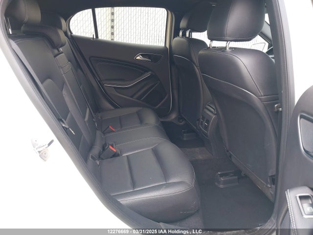 WDCTG4GB4KJ536321 Mercedes-Benz Gla 250 4matic