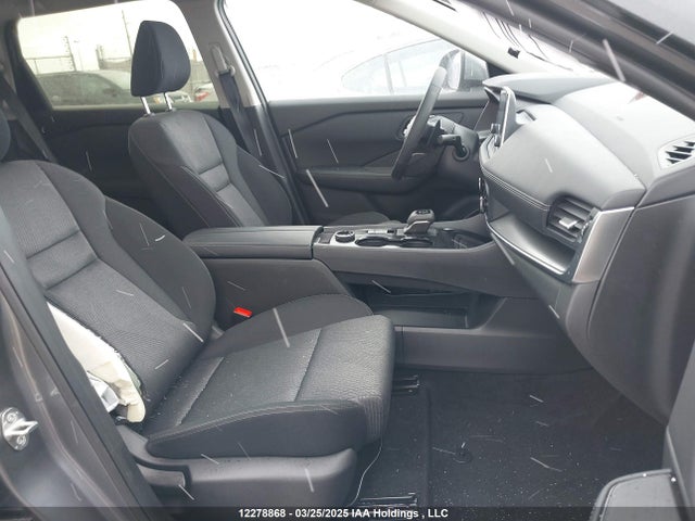 JN8BT3BB2SW156271 Nissan Rogue Sv Moonroof