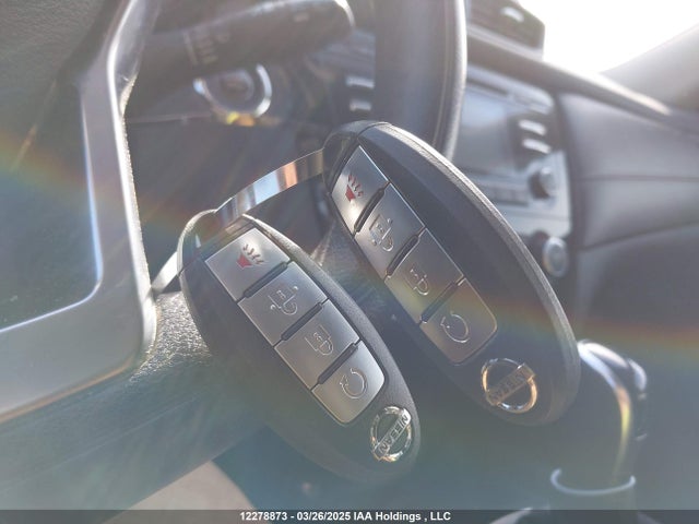 Nissan ROGUE S/SV 2017 5N1AT2MT2HC880944 Image 11