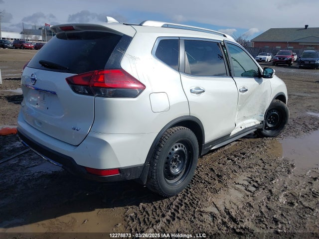 Nissan ROGUE S/SV 2017 5N1AT2MT2HC880944 Image 4
